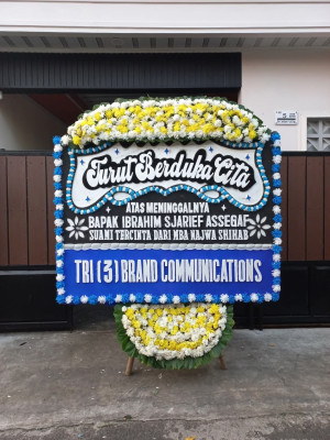 Papan Bunga Duka di Serage
